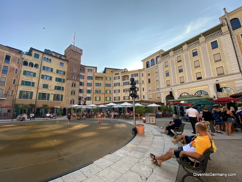 Another part of the super cool piazza at Hotel ‘Colosseo’